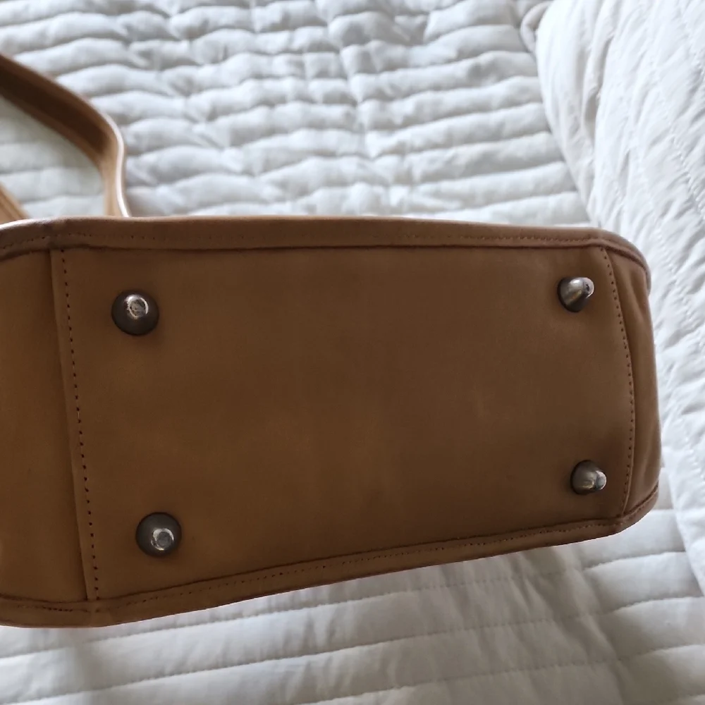 Vintage Coach Legacy Top Zip Camel/Tan Leather Bag - Picture 6 of 10